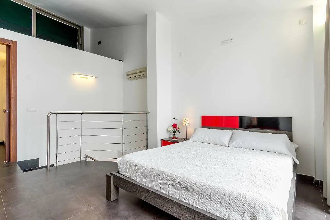פוינסה Apartment Jobi Duplex Atico